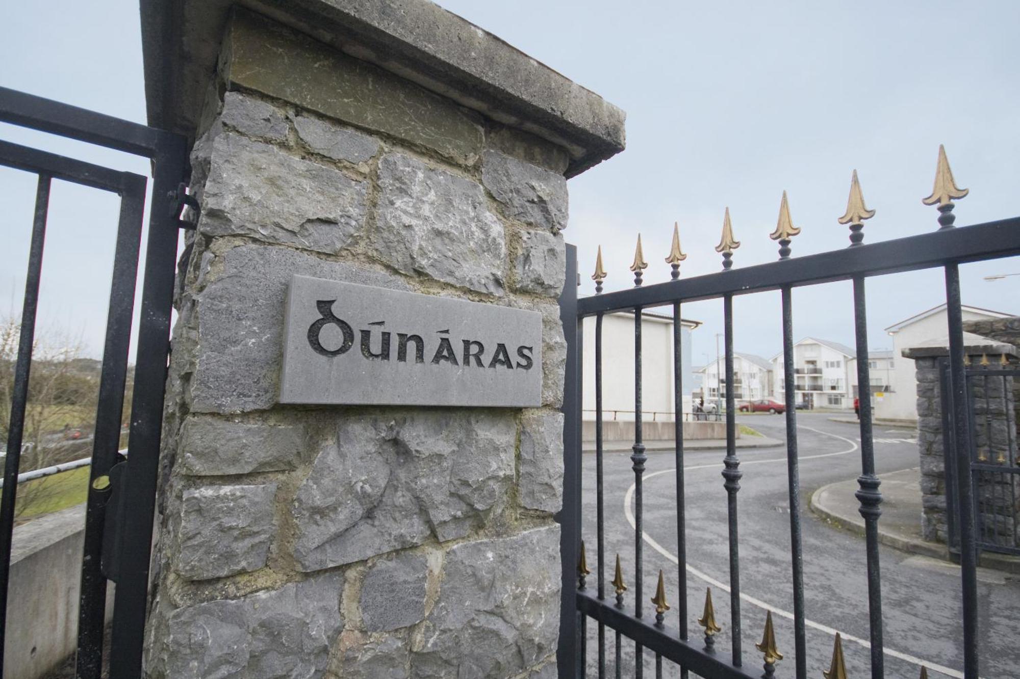 Dunaras Holiday Village ゴールウェイ エクステリア 写真